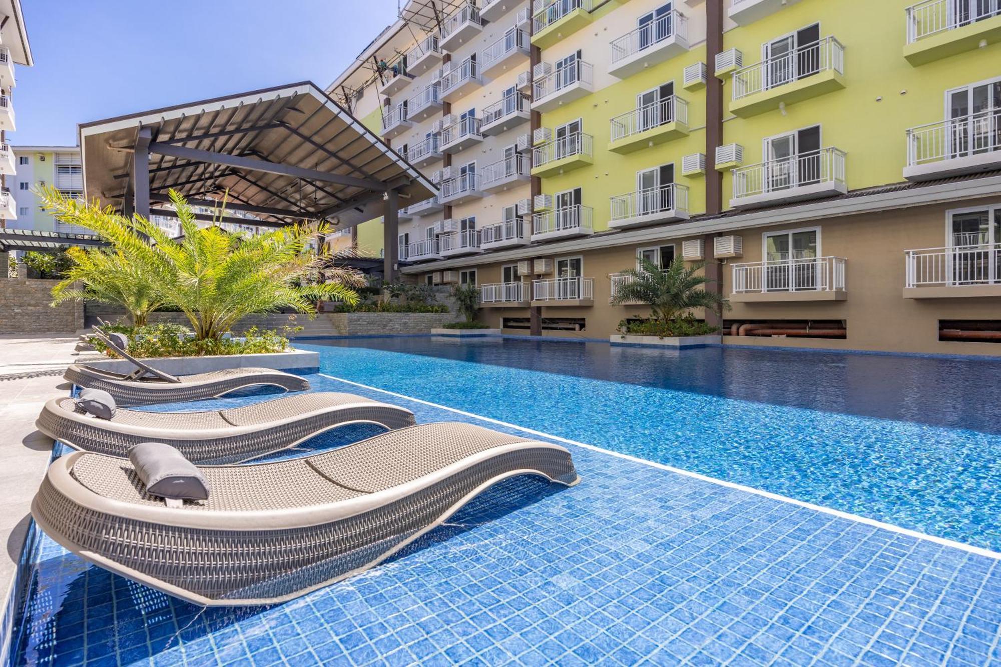 732 Express Condotel, 3 Minutes To Airport, With Gym & Pool Fast Wi-Fi, Free Netflix Lapu-Lapu City Bagian luar foto