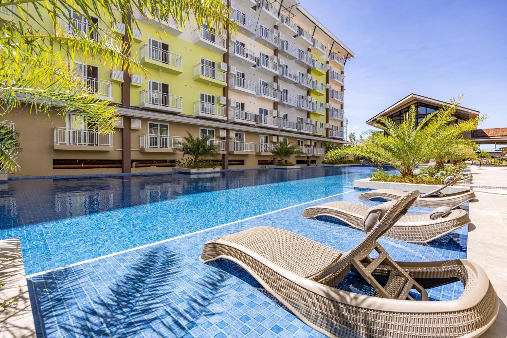 732 Express Condotel, 3 Minutes To Airport, With Gym & Pool Fast Wi-Fi, Free Netflix Lapu-Lapu City Bagian luar foto
